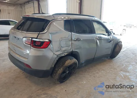 2019 Jeep Compass North из США, поврежденный, VIN 3C4NJDBB1KT622637